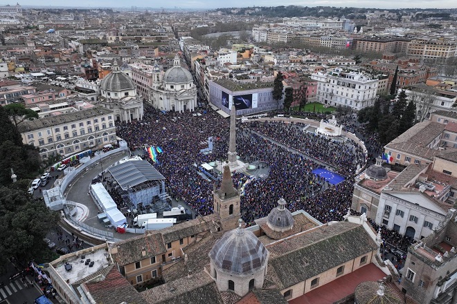 Roma. Piazza del Popolo, 50 mila insieme per l’Europa